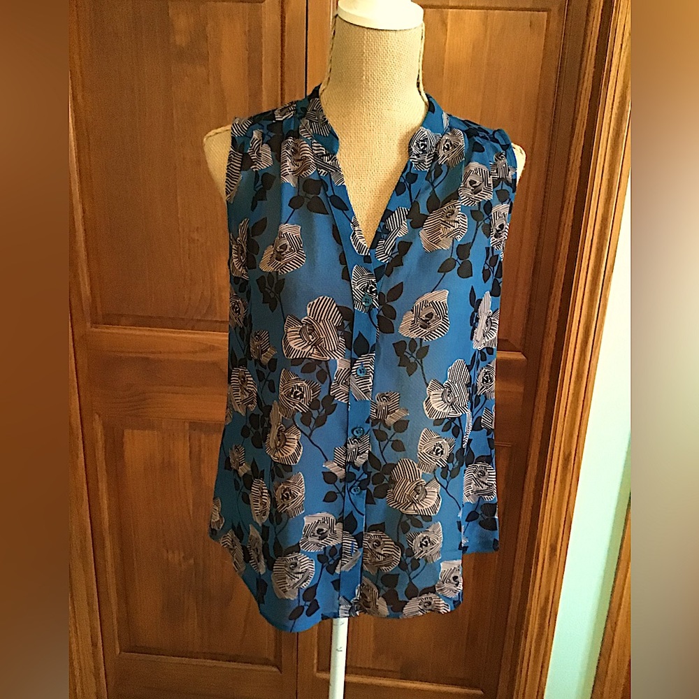 CAbi Engrave Sleeveless Top, Size S